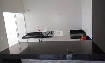 Imagem 7: Casa residencial disponível para venda no bairro Laranjeiras em Uberlândia-MG