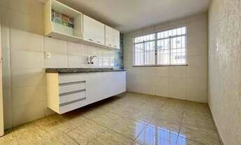 Imagem 5: Venda e aluguel:Casa com 3 quarto, à venda 103 mt por R$ 470,000,00 / São Pedro / JF / MG