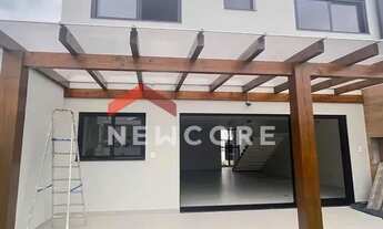 Imagem: Casa de condomínio em Avenida Wilson Castelo