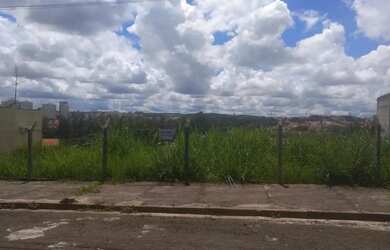 Imagem: Lote em Rua Thomás Alberto Whately - Vila