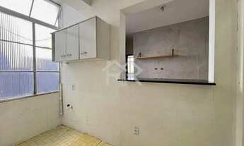 Imagem 2: Apartamento semimobiliado com 02 quartos para alugar em Porto Alegre no bairro Santana