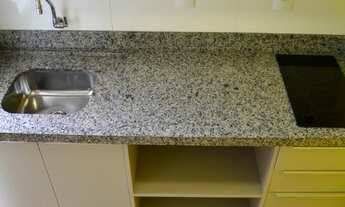 Imagem 2: Kitchenette no Centro de Foz, reformada e mobiliada