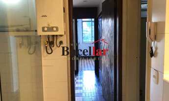 Imagem 6: APARTAMENTO EM RUA NOBRE, PLANTA DIFERENCIADA, 01 POR ANDAR. IMPERDÍVEL!!