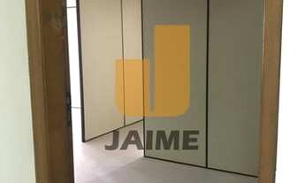 Imagem 4: Conjunto comercial com 3 salas 1 vaga sendo que as 3 salas tem divisórias e 3 ar- condicio