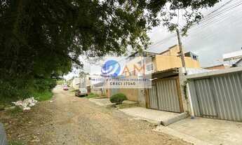 Imagem 5: Sobrado triplex à venda no bairro Ferraria - Campo Largo/PR, próximo a Volvo e Represa do