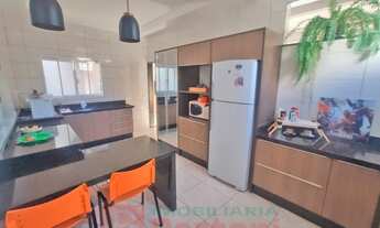 Imagem 5: Sobrado de alto padrão com uma edícula muito boa com área gourmet