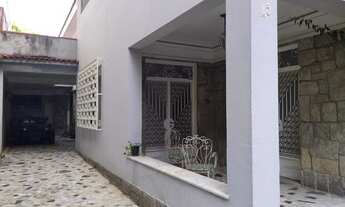 Imagem 3: CASA COM VISTA PARA O MORRO DA URCA EM EXCELENTE RUA PARA QUEM QUER FAZER DO SEU JEITO!!