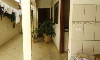 Imagem 5: Casa para venda com 245 metros quadrados com 3 quartos