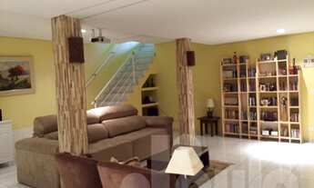 Imagem 1: Sobrado Bairro Valparaiso em Santo André, cinemateca, churasqueira, fundos com 40m2 de qui