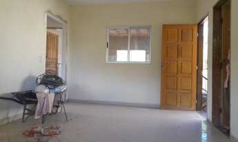 Imagem 2: Excelente casa três quartos, entrada independente, uma vaga de garagem