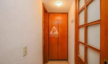 Imagem 7: Humaitá, Cobertura, três Quartos, dependência e vaga!