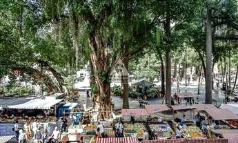 Imagem 6: Apartamento reformado amplo, claro e arejado com vista maravilhosa para a Praça do Largo d