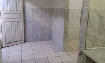 Imagem 2: Alugou uma casa na coroa do meio 450