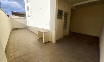 Imagem 2: Casa de condomínio para venda possui 110 metros quadrados com 2 quartos