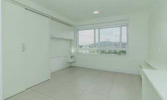 Imagem 2: PORTO ALEGRE - Apartamento Padrão - Partenon