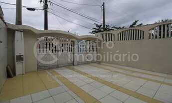 Imagem 2: CASA à venda com 2 quartos em Itanhaém, no bairro Gaivota