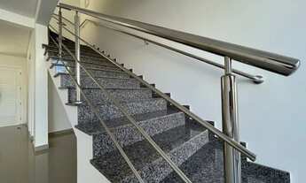 Imagem 4: Excelente sobrado de duas suítes no Itacolomi a apenas 750 metros da praia