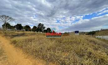 Imagem 6: Sítio de 17.500 m² com água nos fundos