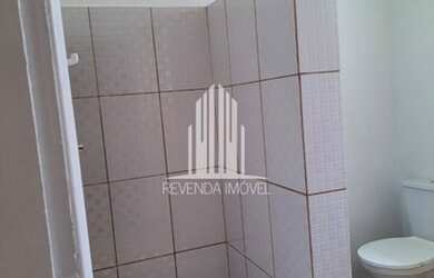 Imagem 7: Casa com 03 dormitórios sendo uma suíte, 2 vagas de garagem, lavanderia copa e cozinha