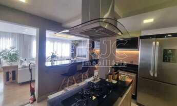 Imagem 5: Apartamento, 140 metros com 4 quartos, 2 suítes, hidromassagem e vaga