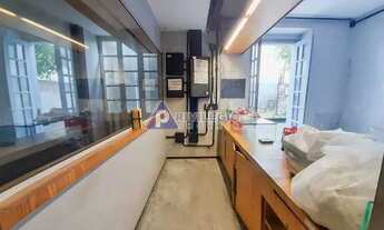 Imagem 3: Casa de rua duplex à venda, original 6 quartos com suíte, 2 salas, terraço, área externa