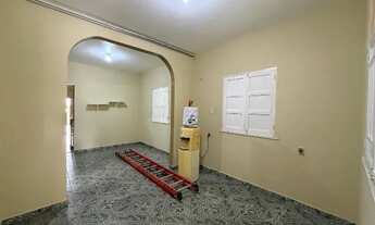 Imagem 2: Casa com quatro quartos sendo um suíte no São Francisco - 180m²