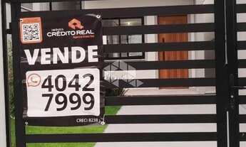 Imagem 2: Lindo e novíssimo sobrado com 2 suítes e pátio na frente e atrás, no melhor loteamento de