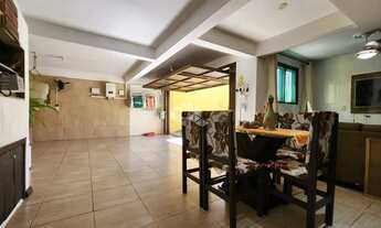 Imagem 6: CASA BAIRRO CAMOBI COM 4 DORMITÓRIOS, PISCINA E PÁTIO