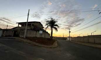 Imagem 2: Sobrado para venda com 200 metros quadrados com 4 quartos em Residencial Center Ville - Go