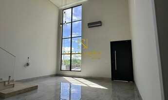 Imagem 2: Sobrado para venda possui 350 metros quadrados com 4 quartos em Ribeirão do Lipa - Cuiabá