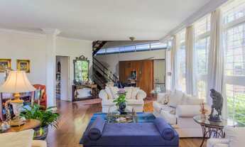 Imagem: Sobrado - 4 Dormitórios (2 Suítes) à