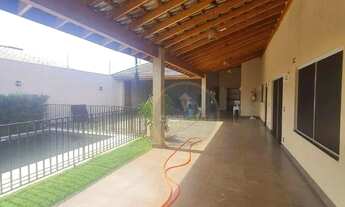 Imagem 3: Casa com 3 dormitórios à venda, 300 m² por R$ 890.000,00 - Jardim Itália II - Uberaba/MG