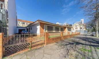 Imagem: Casa Térrea de Esquina no Menino Deus