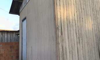 Imagem 3: Madeira usada Casa com venda por R$1.500