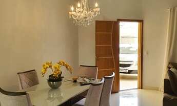 Imagem 3: Vende casa com Quatro quartos sendo Três suítes no Jardim Atlântico