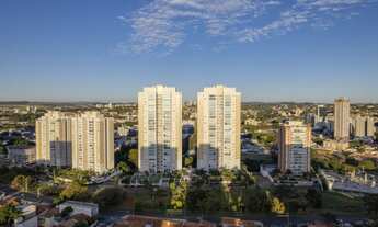 Imagem 3: Apartamento moderno com pé-direito duplo no living e varanda e vista para a cidade