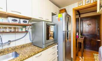 Imagem 6: Apartamento semimobiliado com 3 dormitórios no bairro Menino Deus