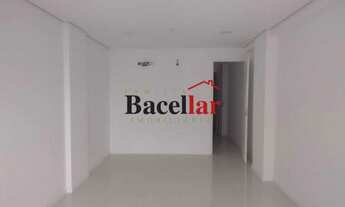 Imagem 4: Sala ampla, moderna, 2vagas, andar alto e vista linda ! Tijuca