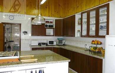 Imagem 4: Linda casa com vista para as montanhas