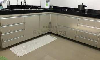 Imagem 3: Casa para venda tem 312 metros quadrados com 4 quartos