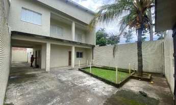 Imagem: Sobrado com 4 dormitorios à 800 metros