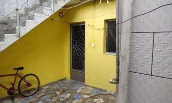 Imagem 2: Aluga casa com 2 cômodos grandes,500,00 reis