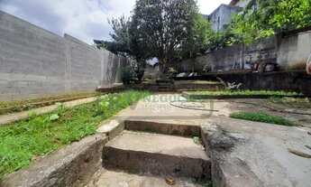 Imagem 3: Casa para venda possui 420 metros quadrados com 4 quartos em São Bernardo - Juiz de Fora