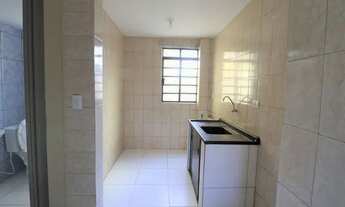 Imagem 3: Apartamento com 2 dormitórios para alugar, 40 m² por R$ 800/mês - Conjunto Residencial Nov