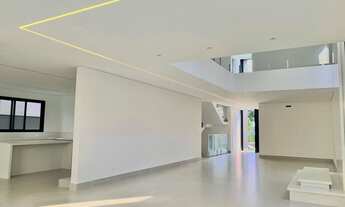 Imagem 5: Mansão em Alphaville condomínio vila Solaia 5 suítes casa nova