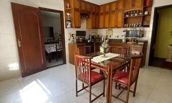 Imagem 4: CASA COM 3 QUARTOS, 3 ANDARES, 2 VAGAS NO CENTRO