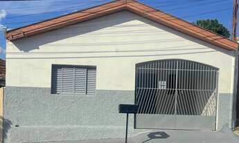 Imagem: Casa no centro de Piratininga -SP