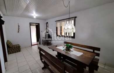 Imagem 2: Casa com 2 quartos, em ótima localização, com fácil acesso ao centro de Imbé