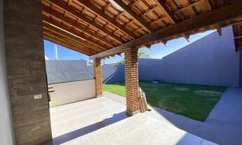 Imagem 3: No bairro Rouxinóis com Amplo quintal e espaço Gourmet