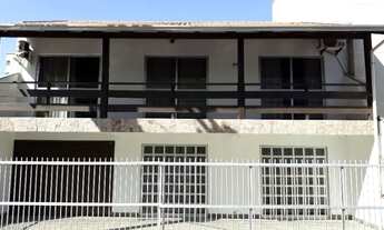 Imagem: Excelente casa na 2a quadra do mar em meia